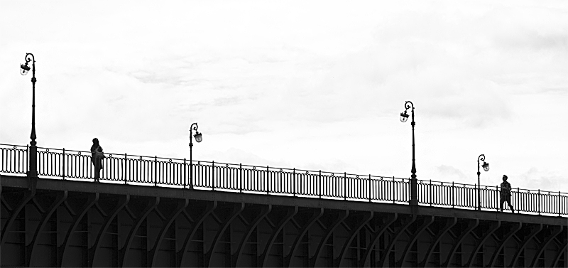 Tour Loire 05 - 201520150504_05045009 als Smartobjekt-1 Kopie.jpg - Begegnung auf der Ponto Kanalbrücke